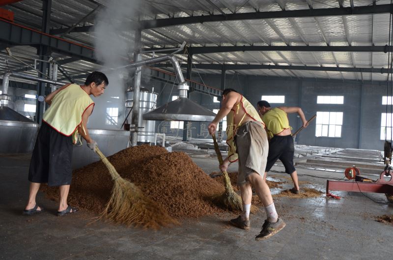 胜游官网酿酒车间一角